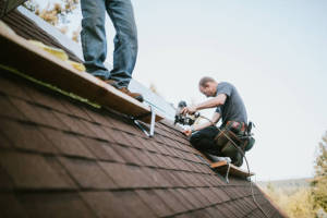 Local Roofers in Onizuka AFB, CA